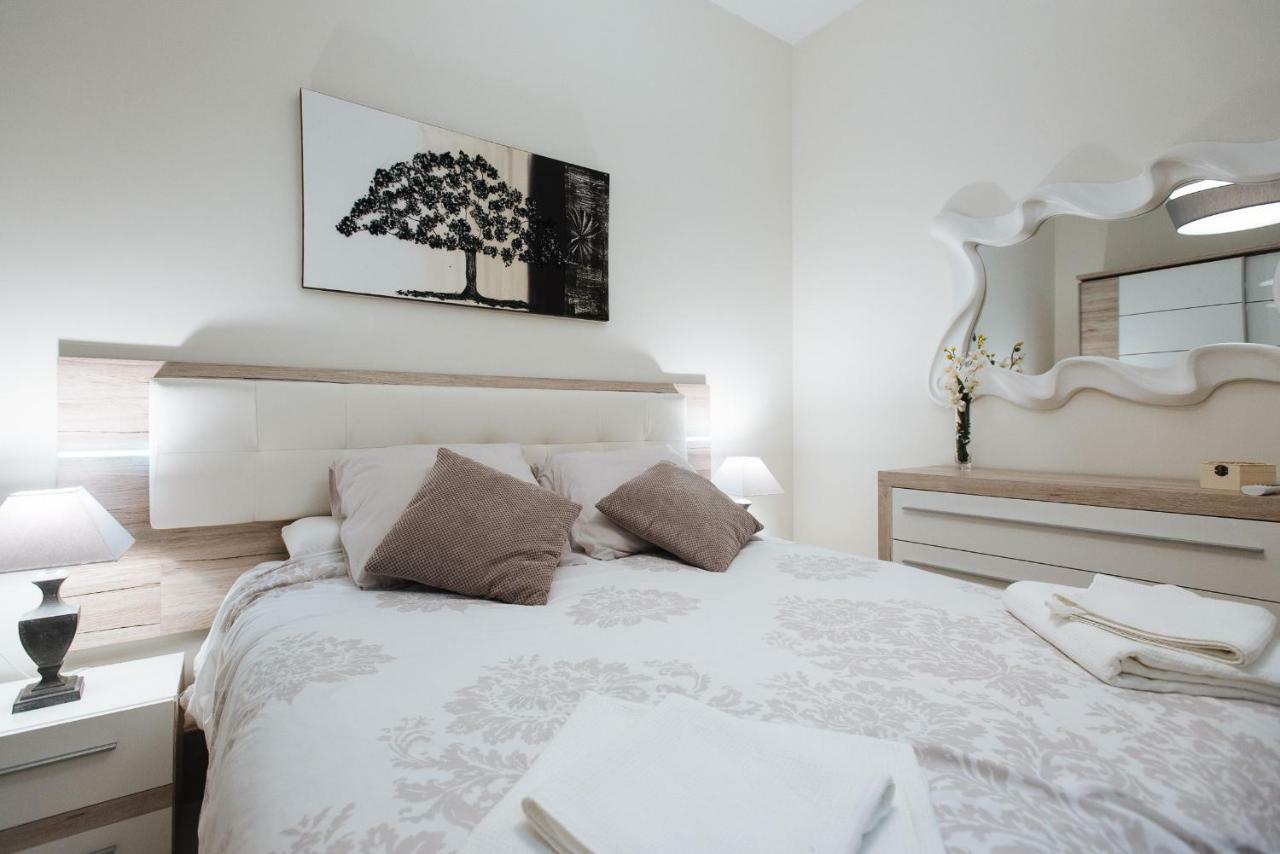 Luxury Apartment Penuelas Free Parking Sevilla Exteriér fotografie