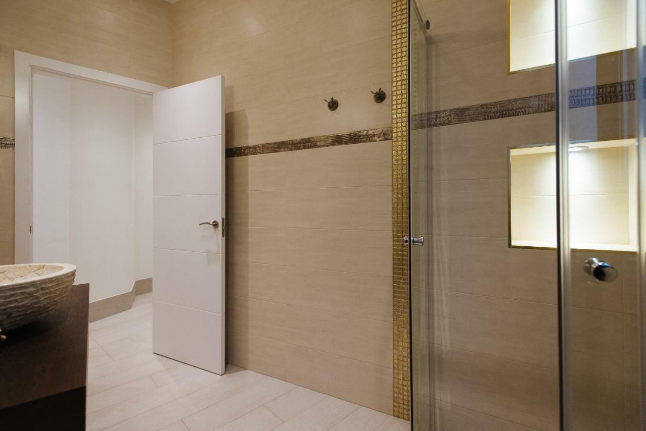 Luxury Apartment Penuelas Free Parking Sevilla Exteriér fotografie